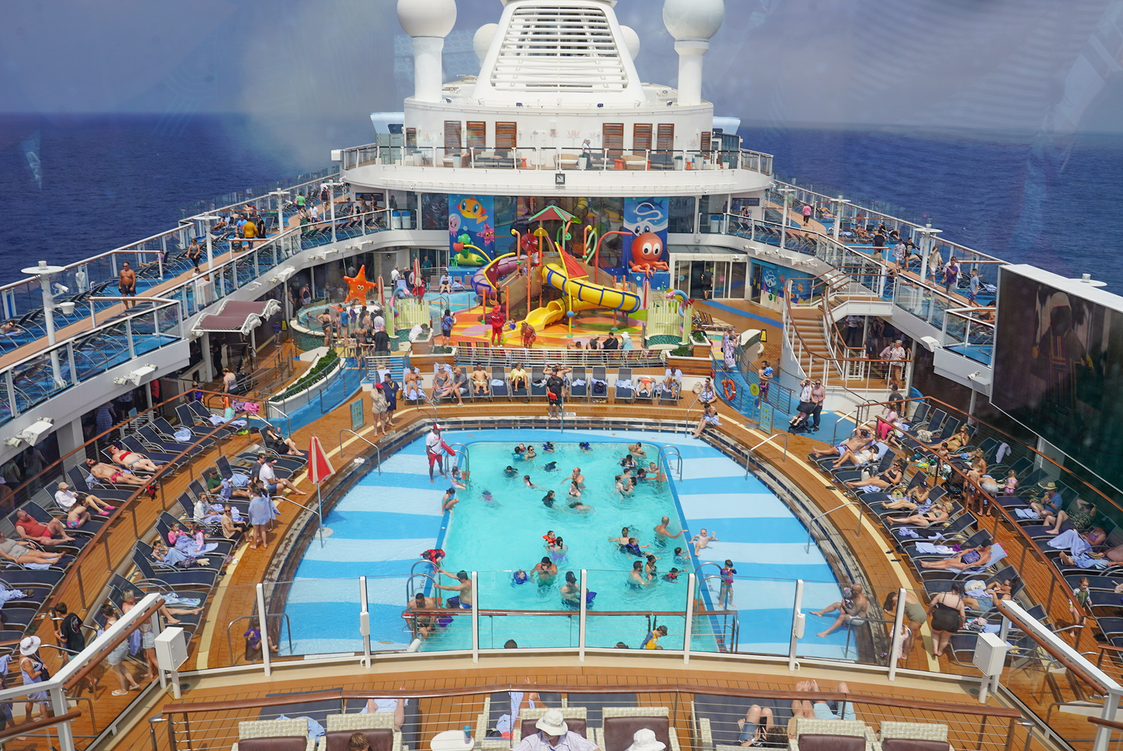 Royal Carribean - Ovation of the Seas